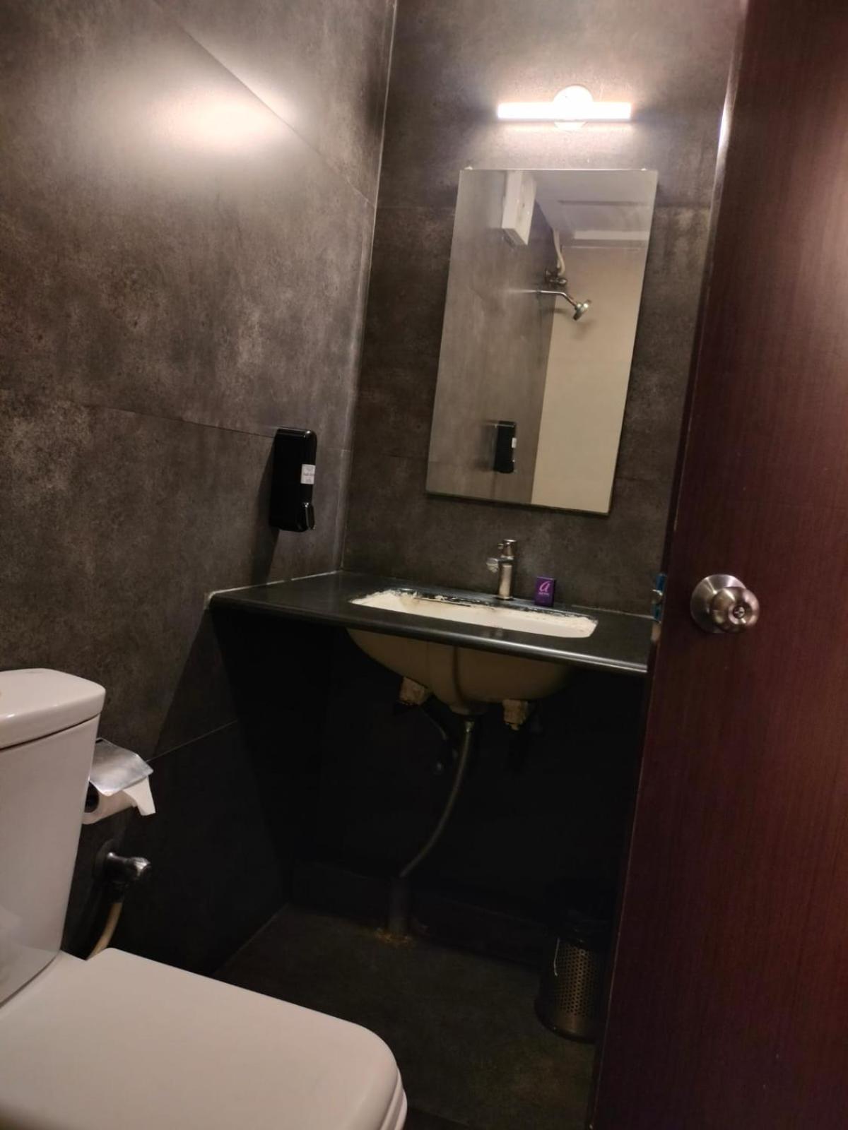 Astra Hotels & Suites - Hsr Layout Sector 1, Near Ecospace Bellandur Bangalore Exterior foto
